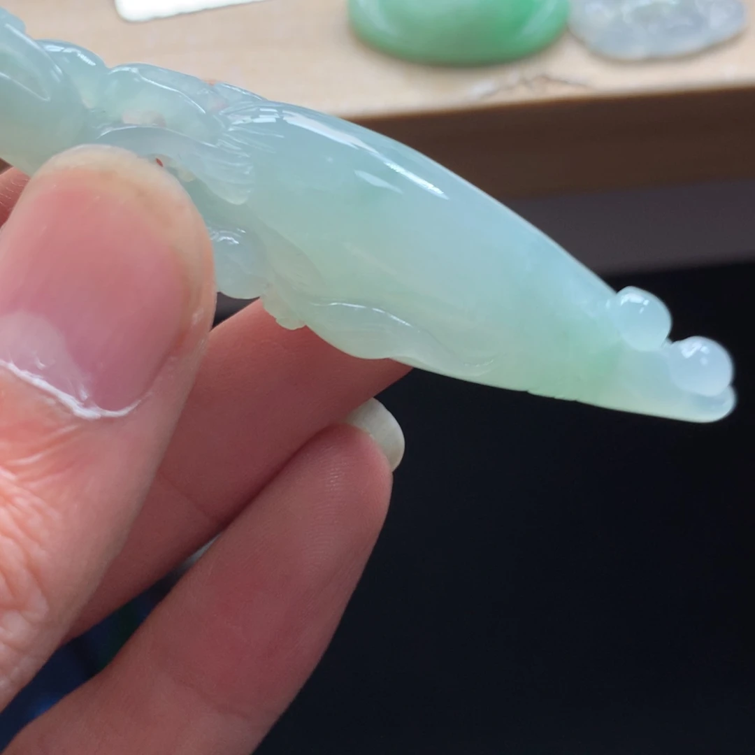 颈饰未镶嵌翡翠吊坠