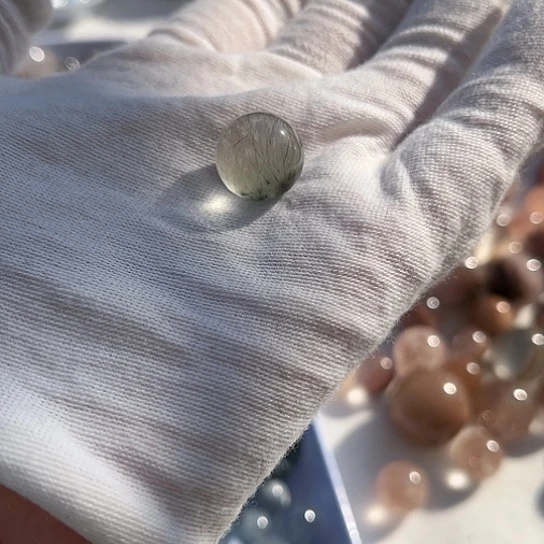 水晶手链未镶嵌镜*?绿兔毛