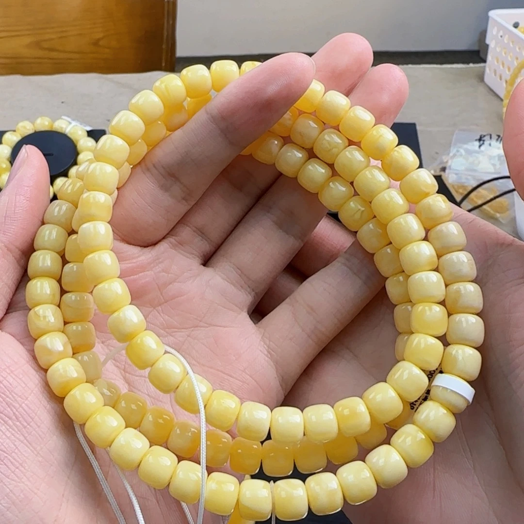 未镶嵌蜜蜡珠宝奇石