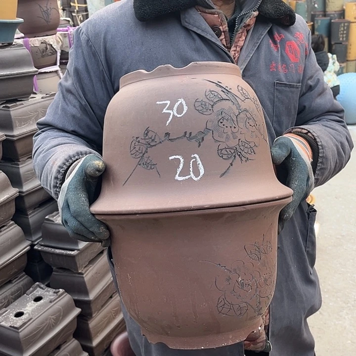 紫砂紫砂花盆和木