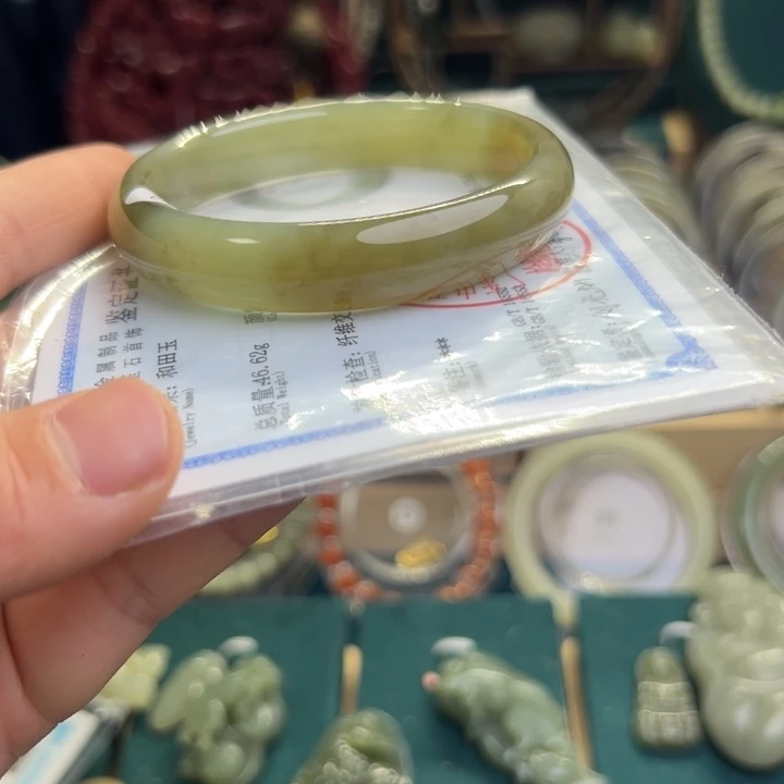 和田玉手镯未镶嵌58.9圈围1765