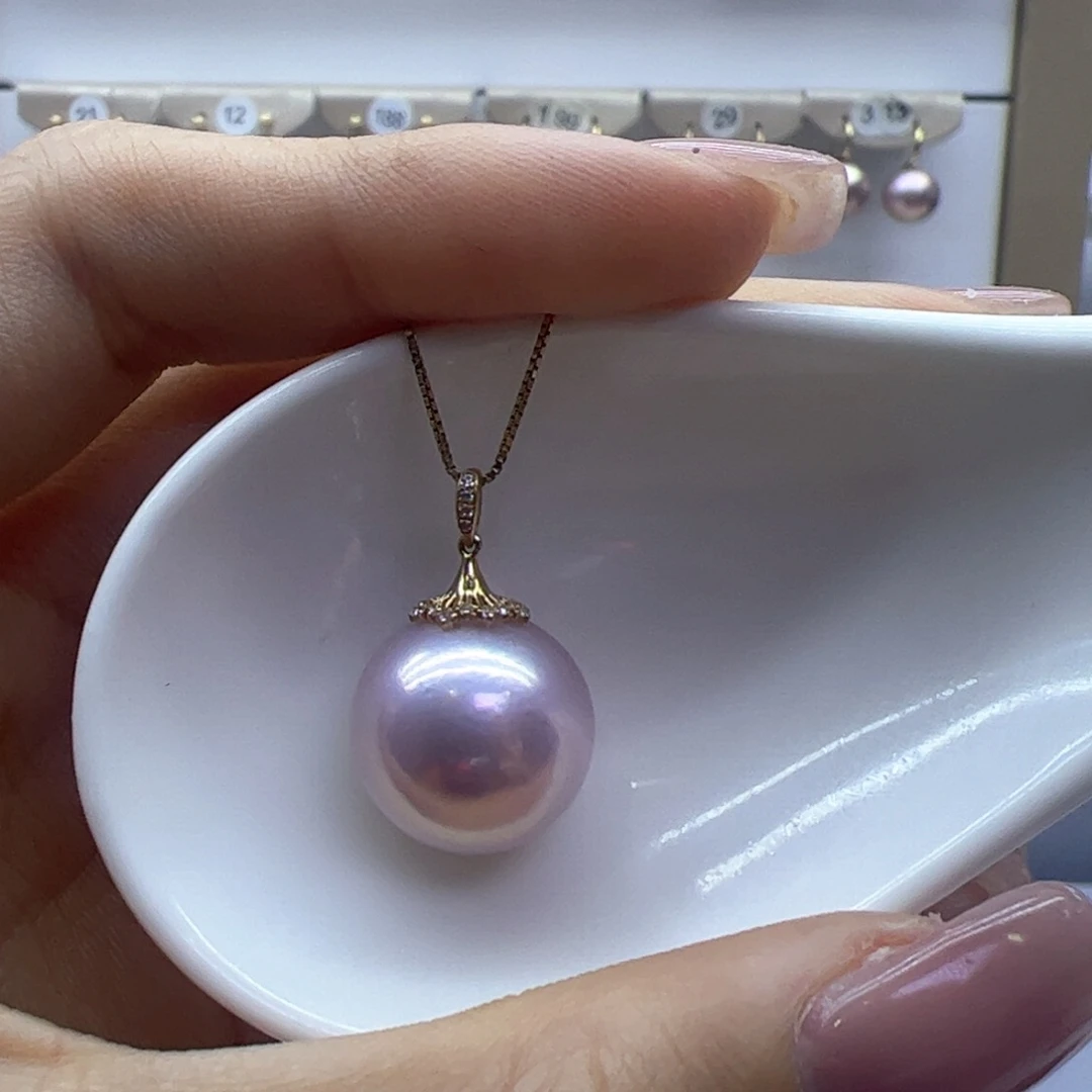 淡水珍珠吊坠(赠链)18K金镶嵌