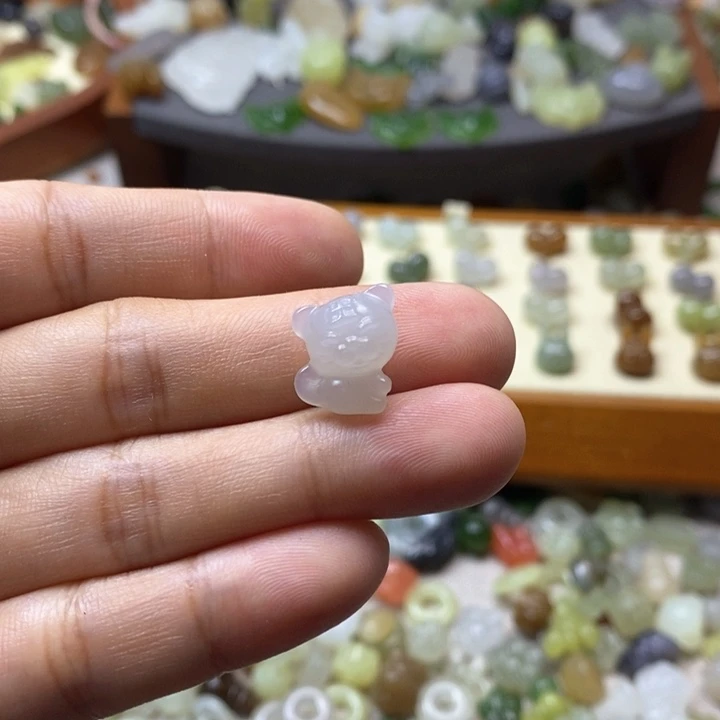 和田玉未镶嵌珠宝半成品