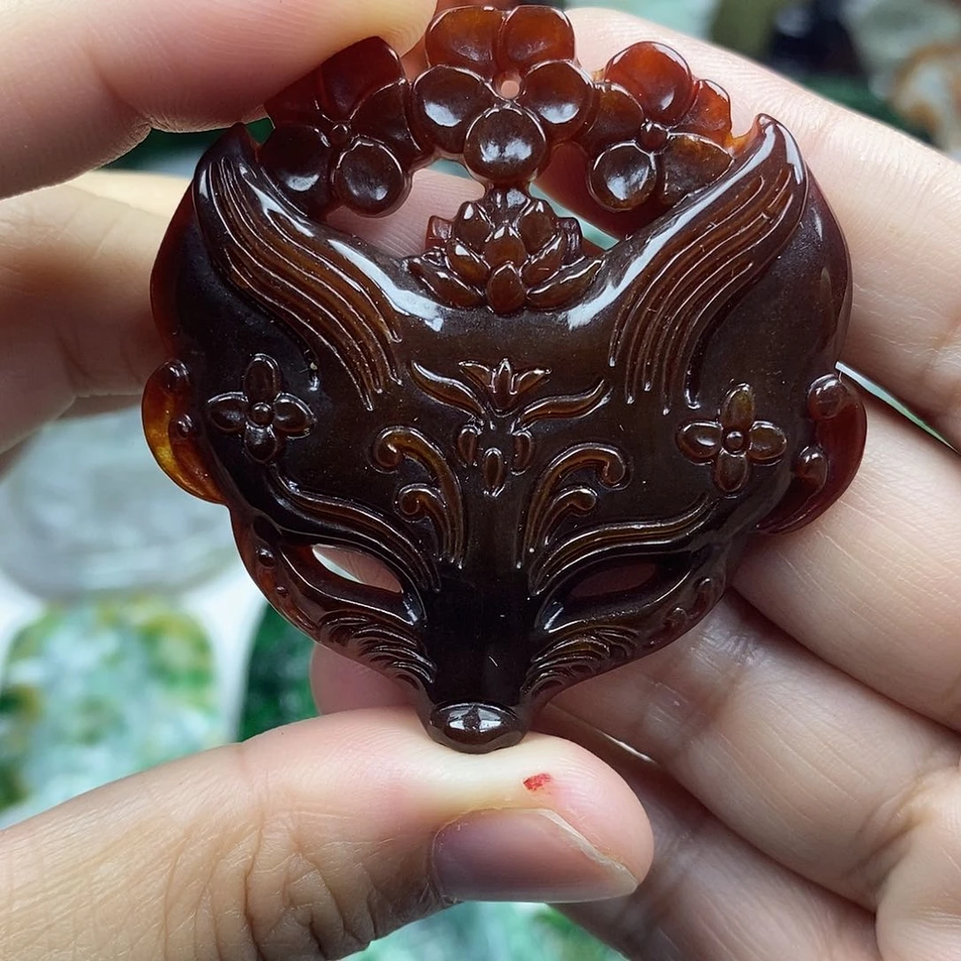 颈饰未镶嵌翡翠牌子