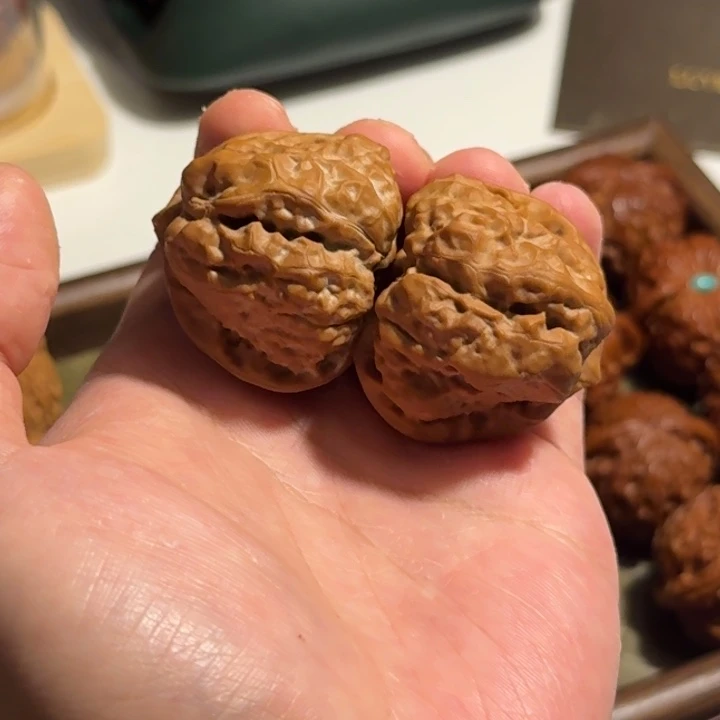 吊坠文玩核桃蛤蟆头红皮全品