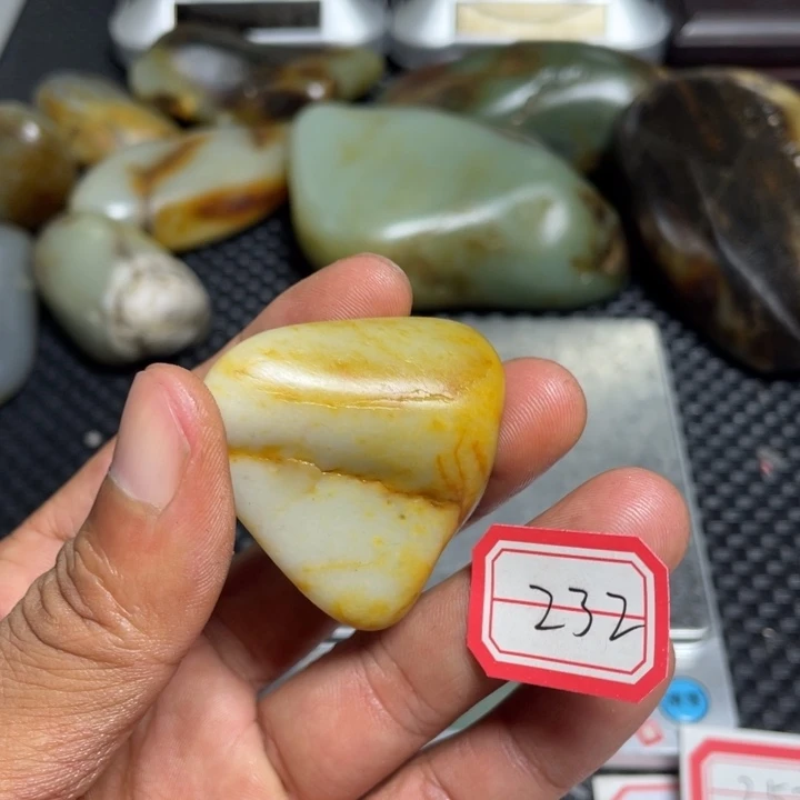 颈饰未镶嵌和田玉232