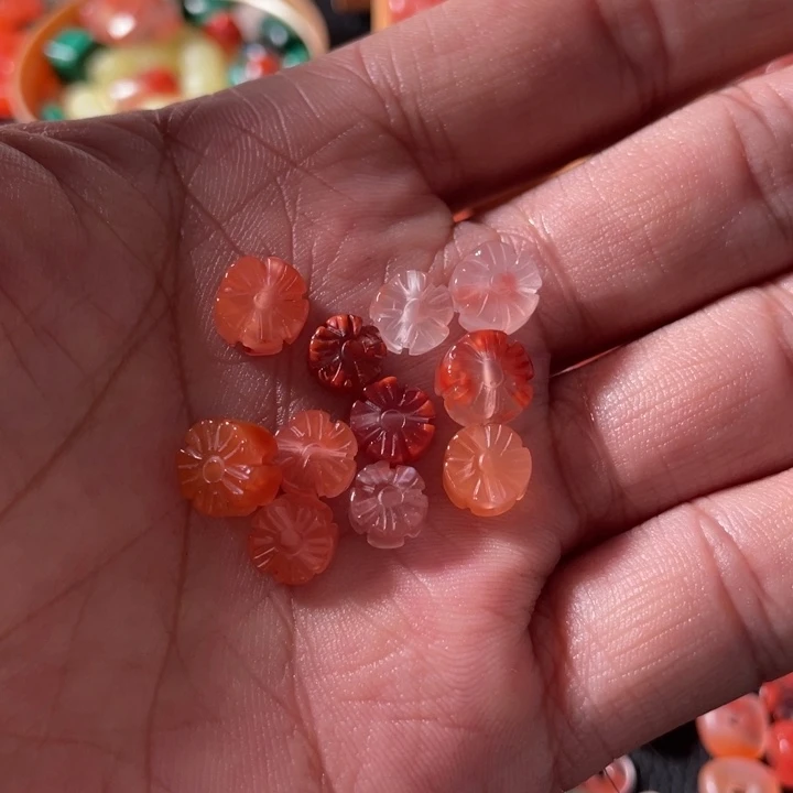 颈饰未镶嵌南红玛瑙