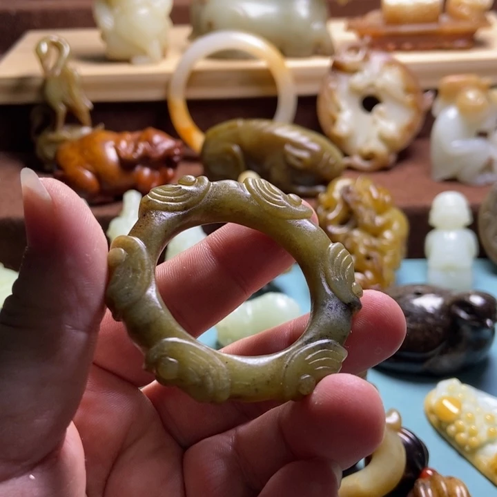 和田玉未镶嵌挂件