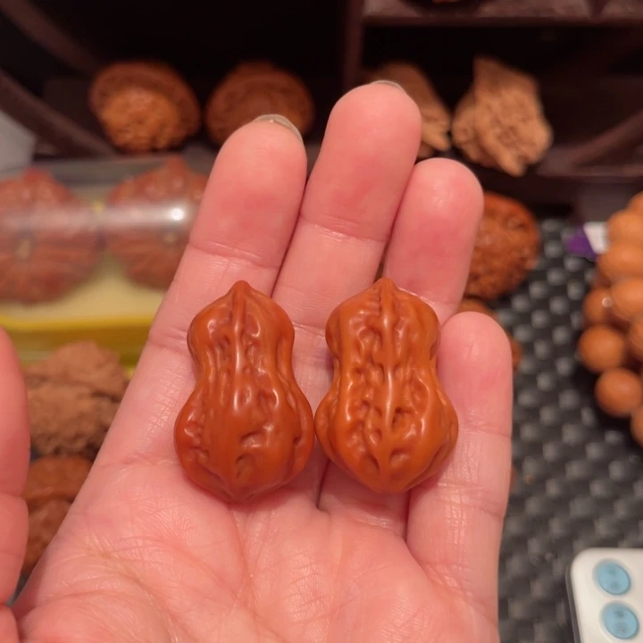 文玩核桃把件花生