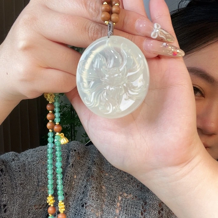 未镶嵌蛇纹石玉颈饰k***a