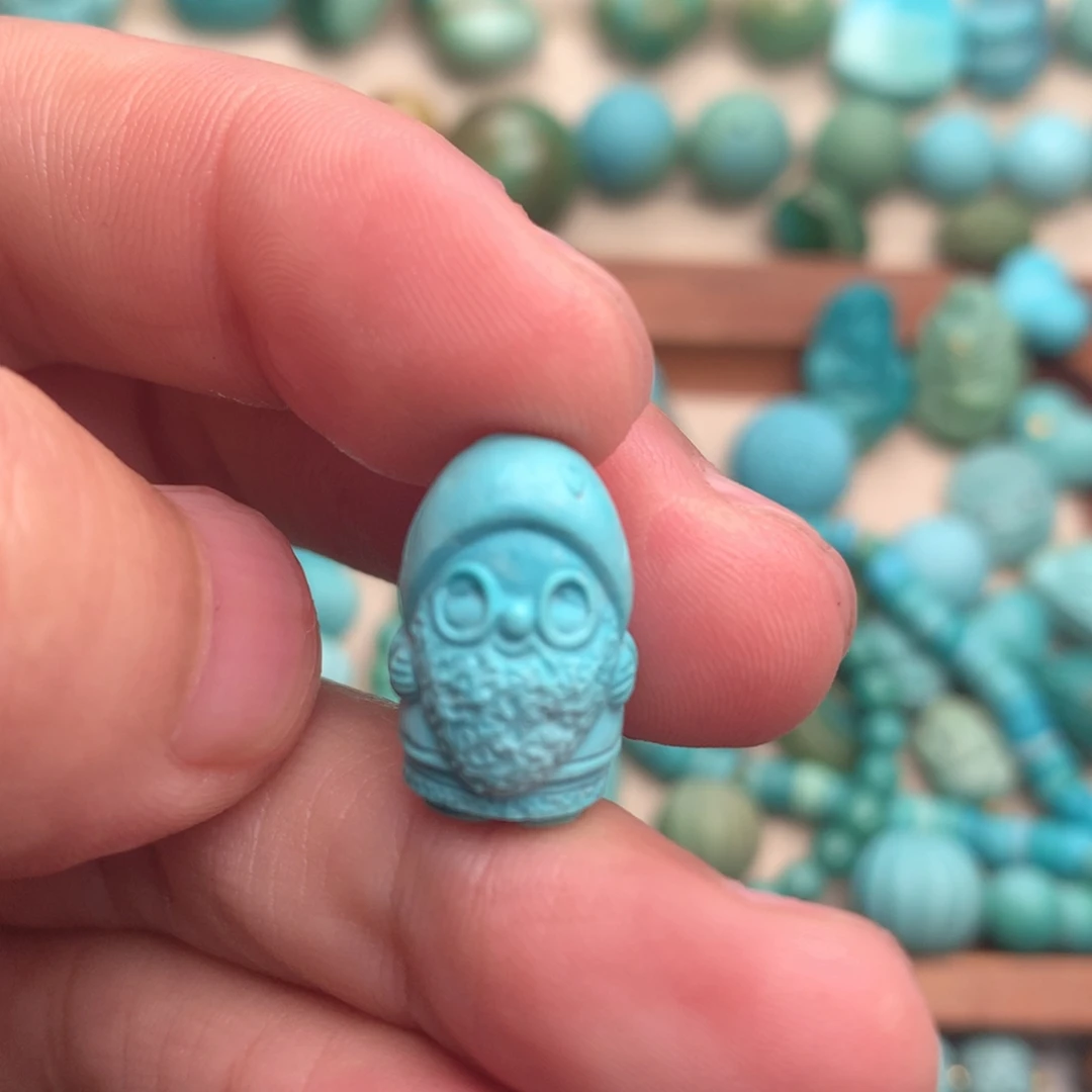 绿松石未镶嵌颈饰