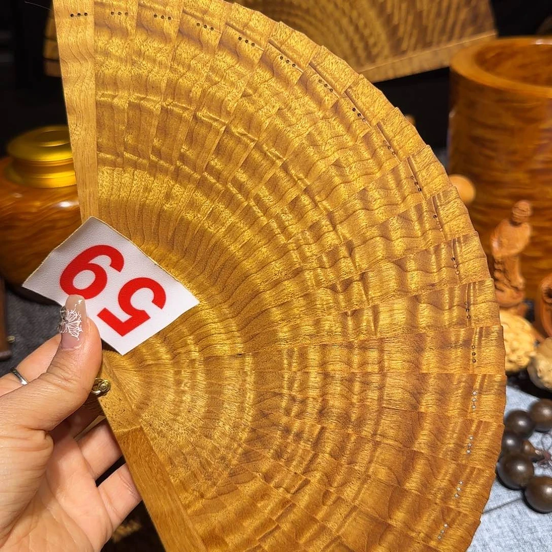 金丝楠一****?金丝楠手把件