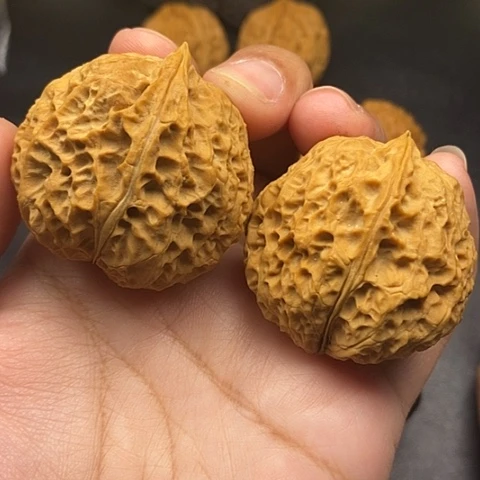 文玩核桃把件42尺寿桃