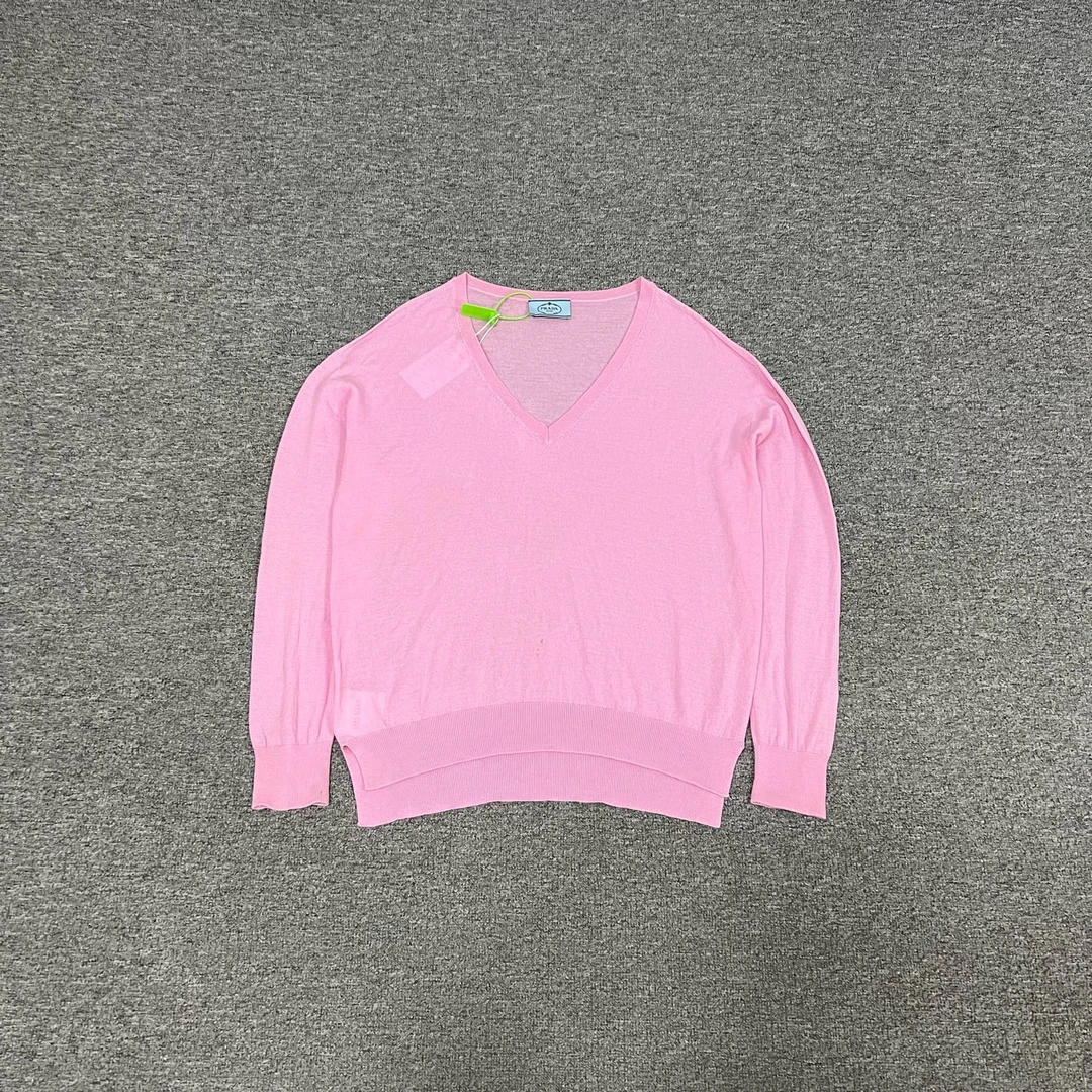 99新 AMIPARIS Prada 粉色针织 打底衫