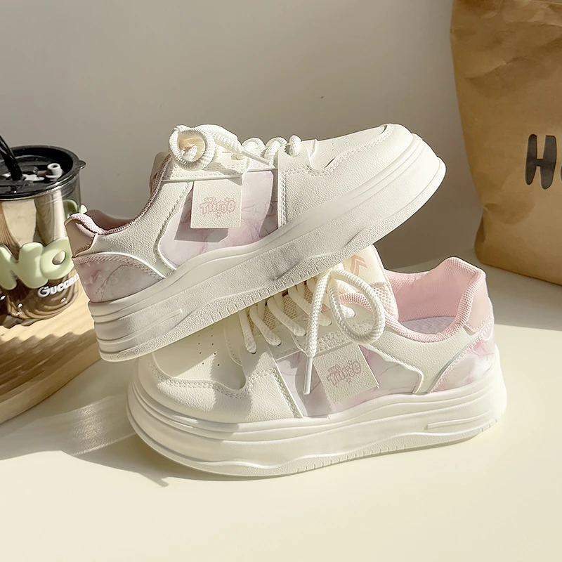 2025年新款小众设计感ins休闲鞋女鞋爆款女学生高颜值厚底小白鞋