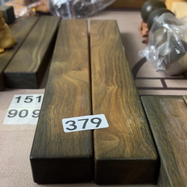 维腊木（绿檀）为***0