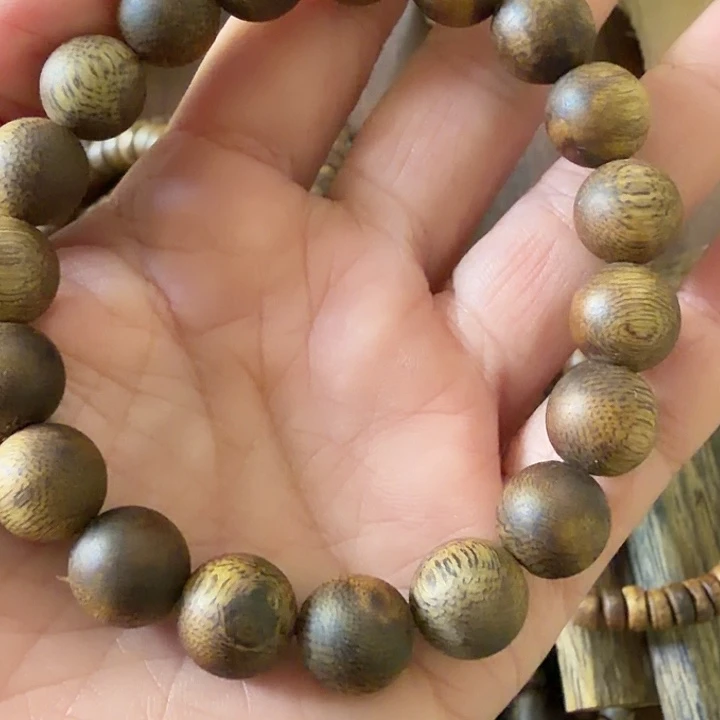 沉香碎屑沉香乌身原叶单圈卡11，10克