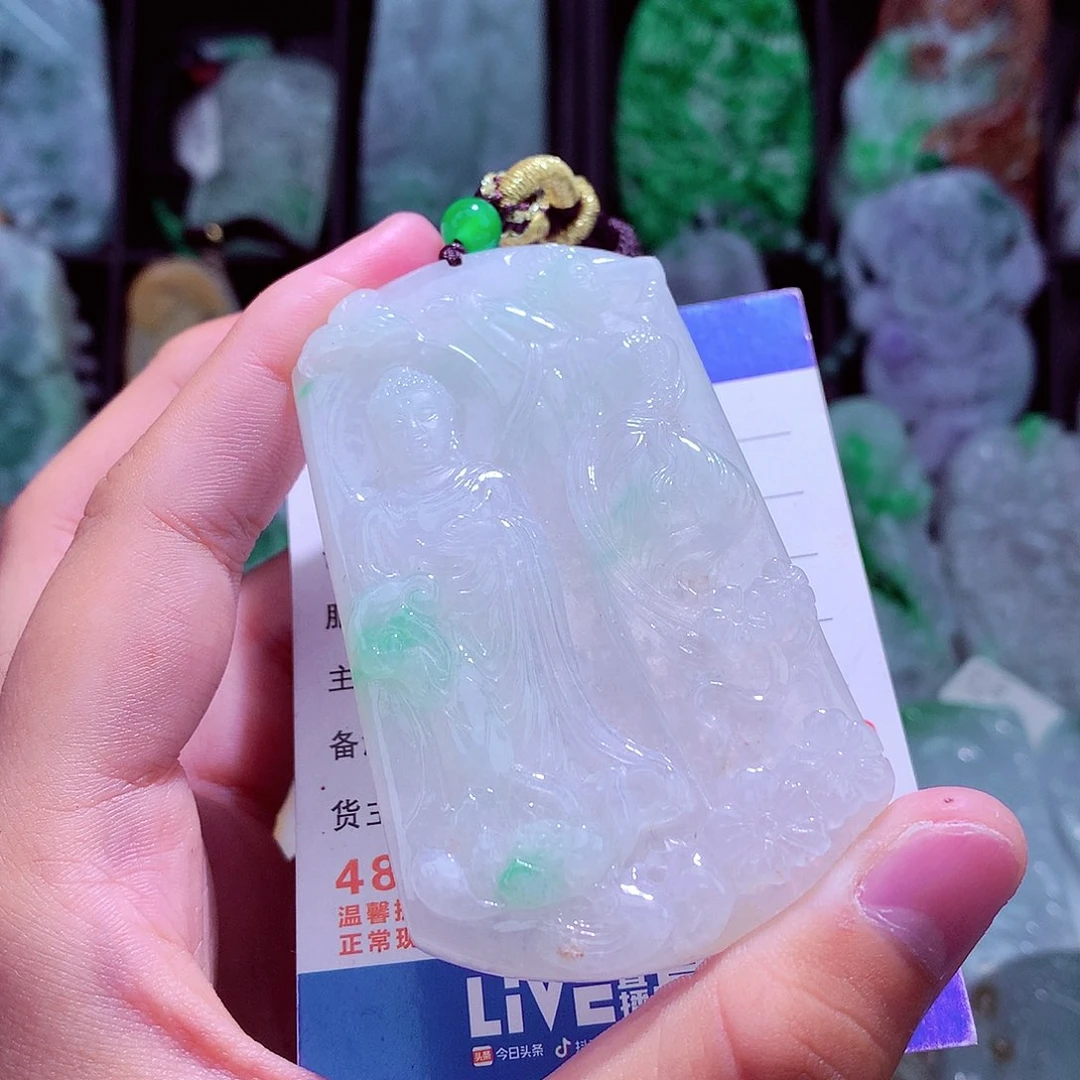 颈饰未镶嵌翡翠天然