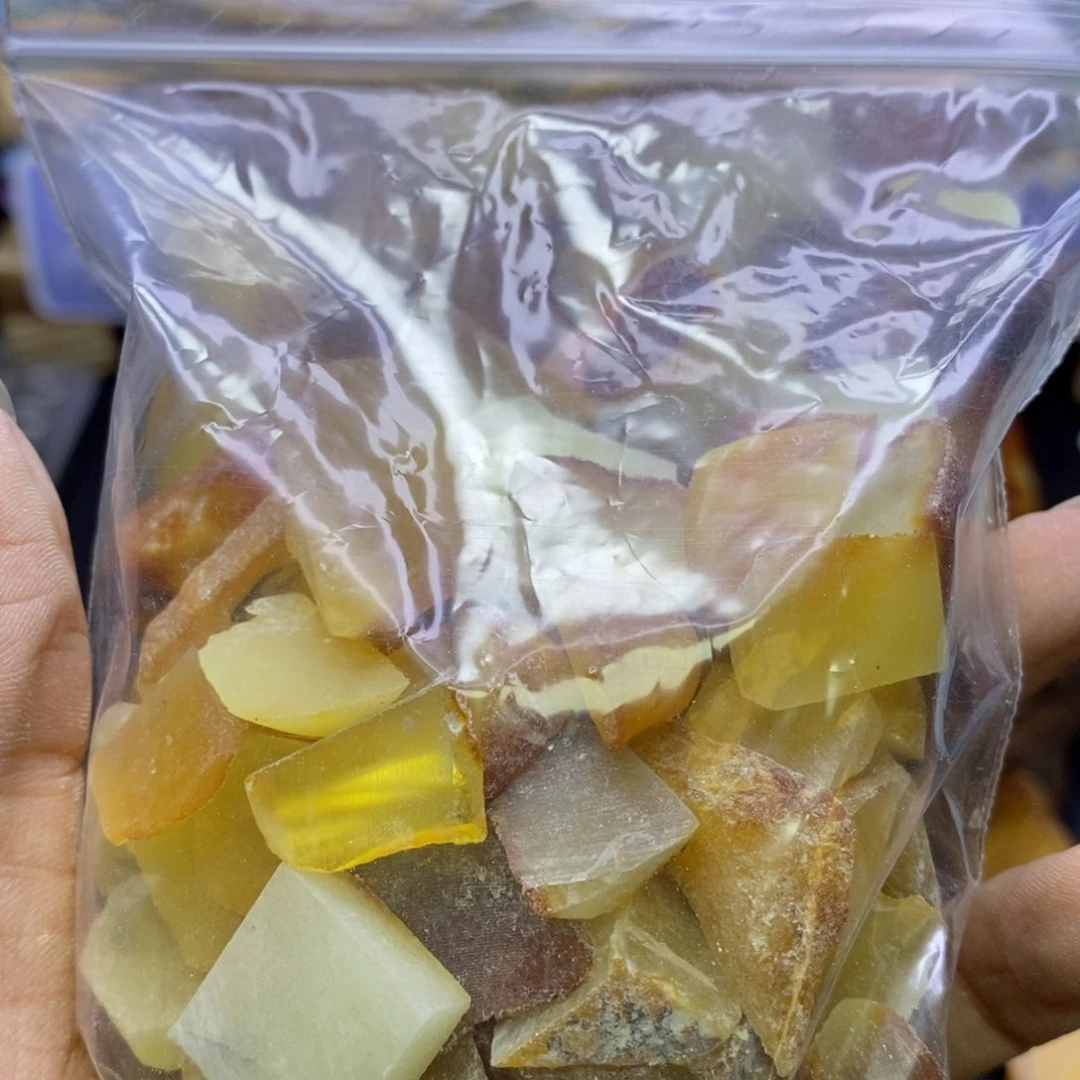 琥珀裸石未镶嵌不****?吴