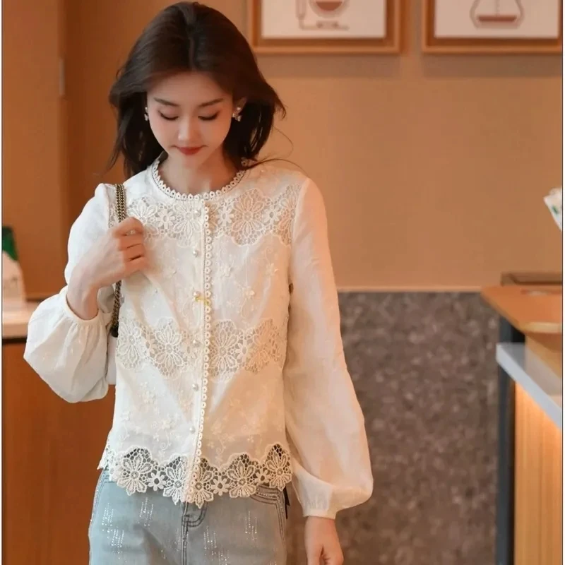 蕾丝上衣女长袖2025春季新款甜美花边装饰法式白衬衫洋气百搭