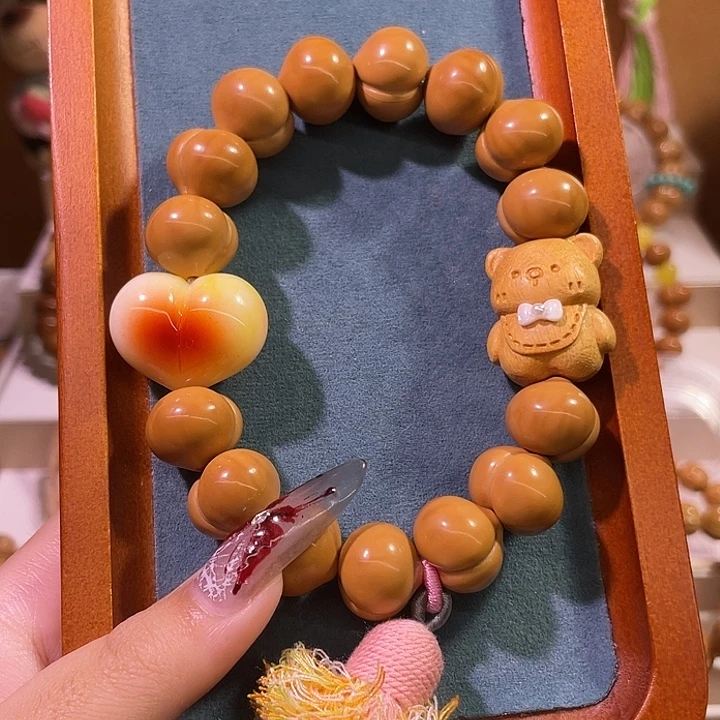 猴头核桃吊坠聚宝盆手工奶油屁桃卡16.5 小熊款