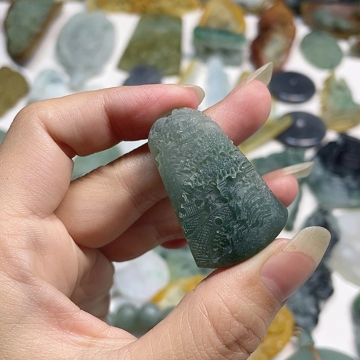 定制翡翠未镶嵌火**廖翡翠