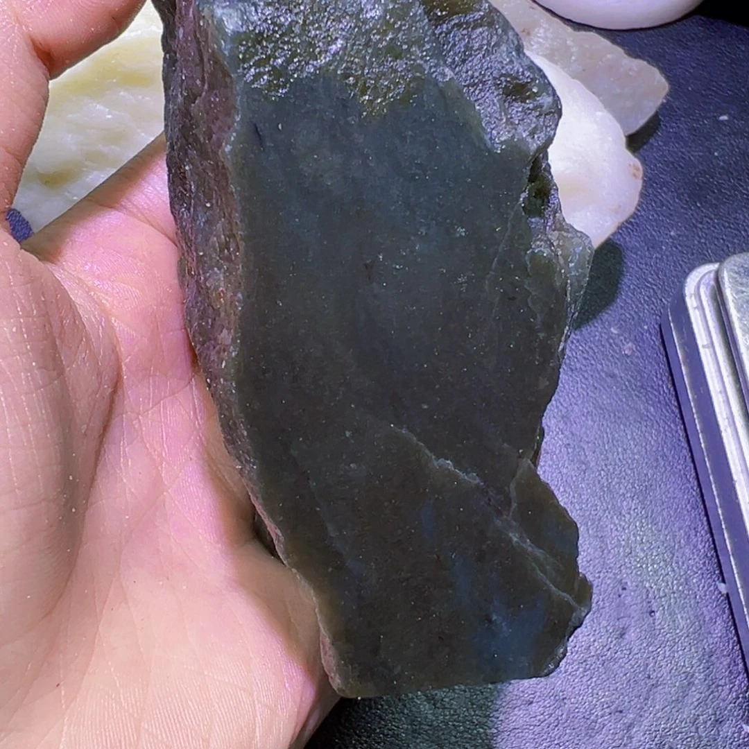 和田玉（糖玉）未镶嵌珠宝半成品