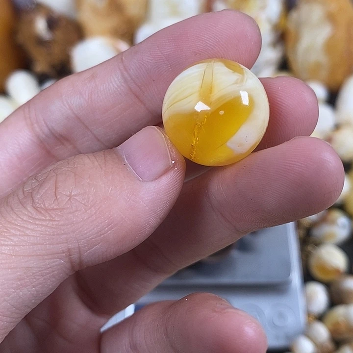 琥珀未镶嵌珠宝奇石我