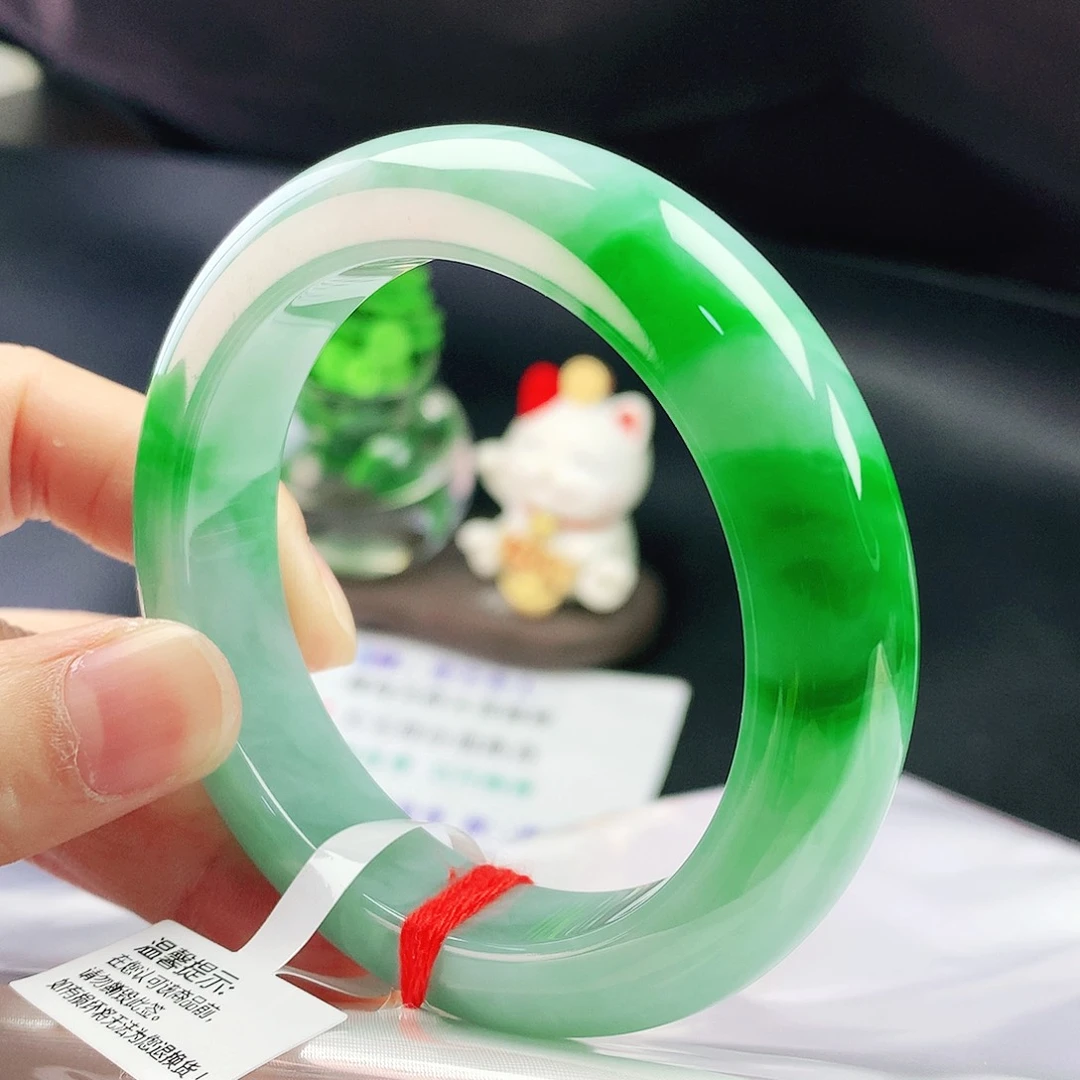 未镶嵌手镯翡翠54轮胎