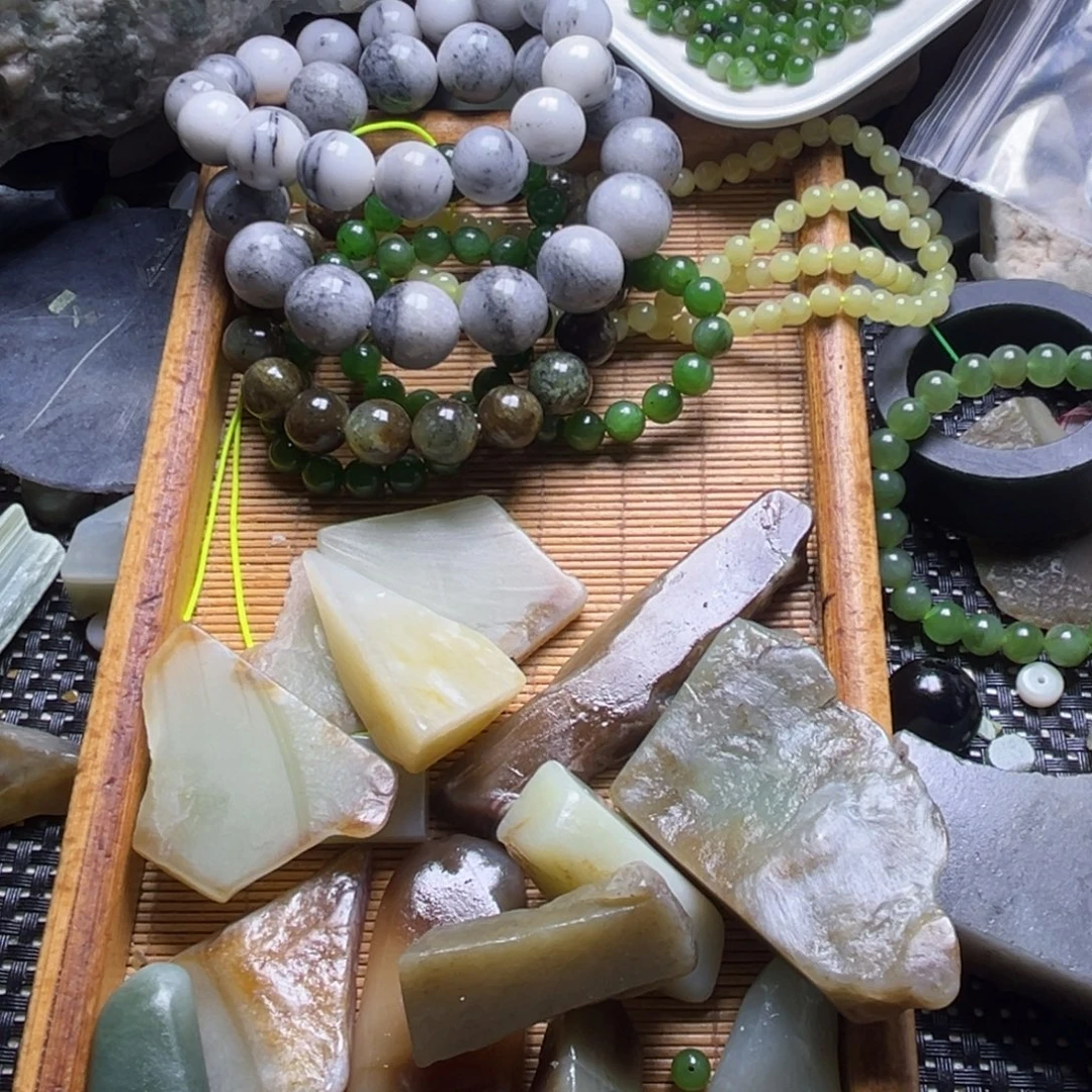 l***i和田玉（糖玉）未镶嵌挂件