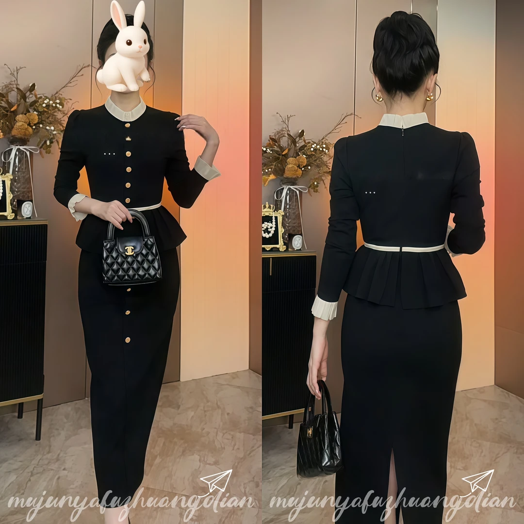 通勤首选时尚套装女2025年冬季新款圆领修身圆领上衣+开叉半身裙