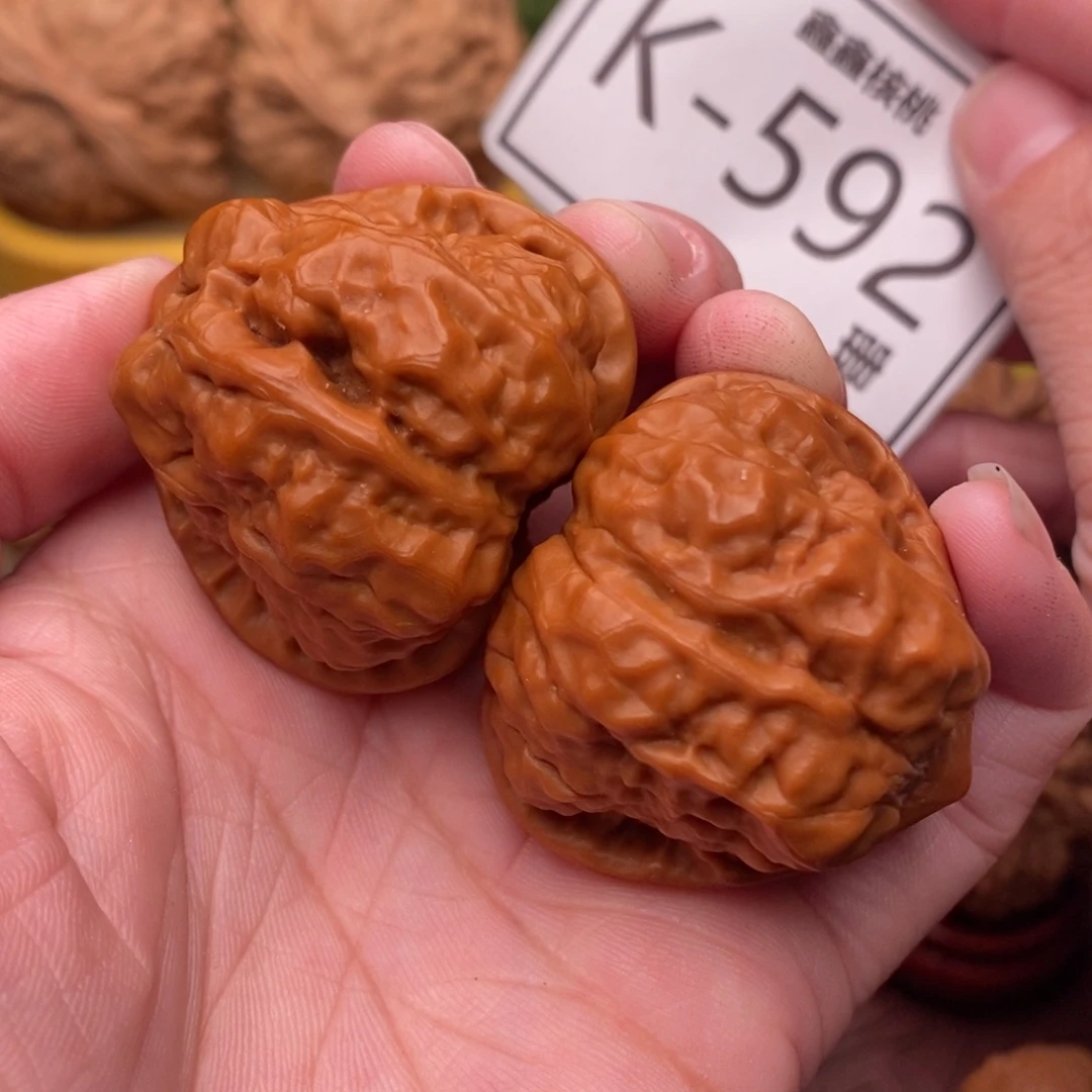 把件桃核开背蛙39….