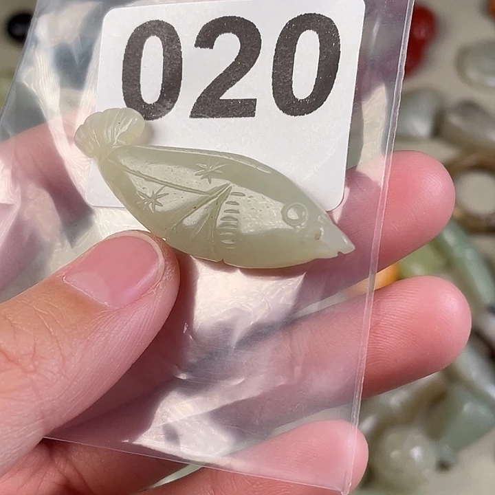 和田玉（糖玉）未镶嵌颈饰