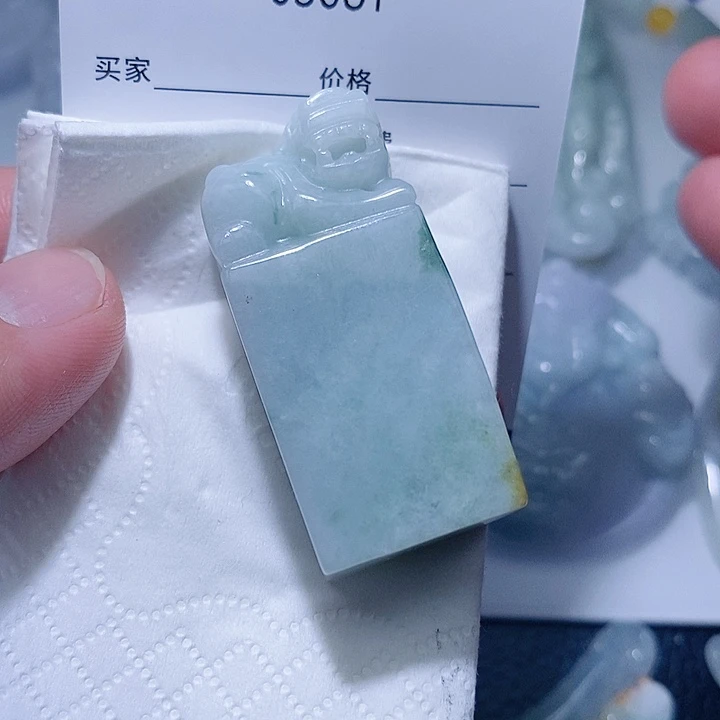 翡翠未镶嵌颈饰天光墟翡翠市场现金代购
