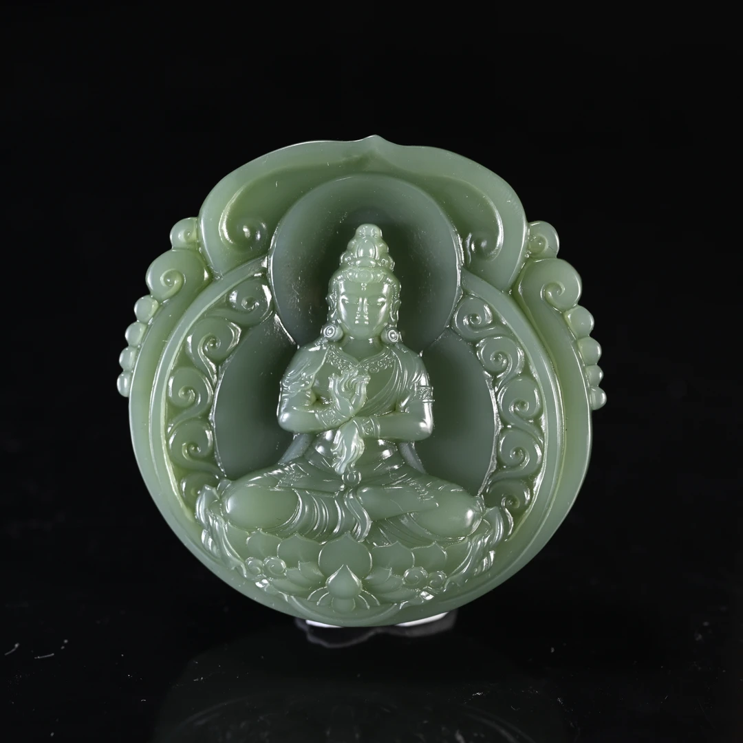 LOT8818 25YU1001881 和田玉碧玉观音挂件/匡时