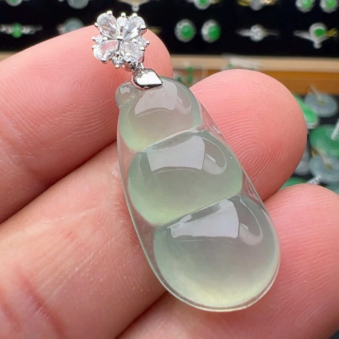 翡翠18K金镶嵌颈饰豆子25