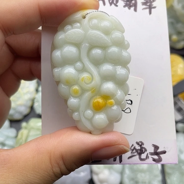 颈饰未镶嵌翡翠天然翡翠