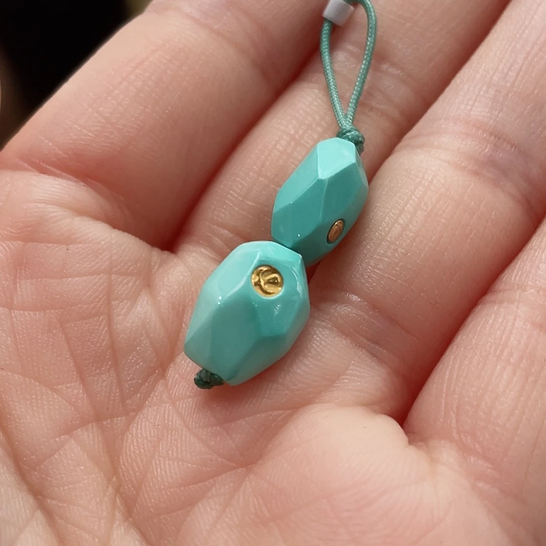 绿松石颈饰未镶嵌