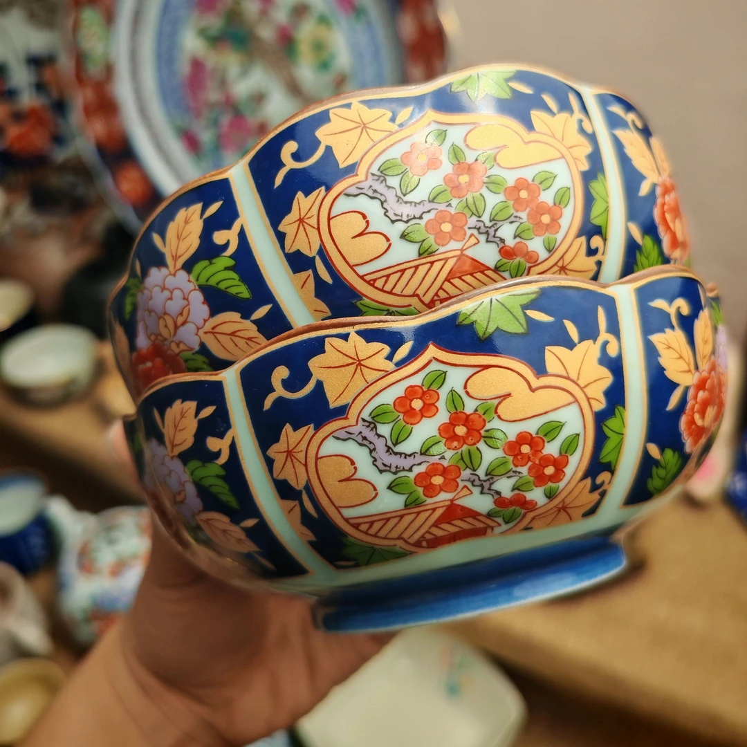 日本有田烧清秀作伊万里葵花口小钵一对，口径13整高4.8陶瓷