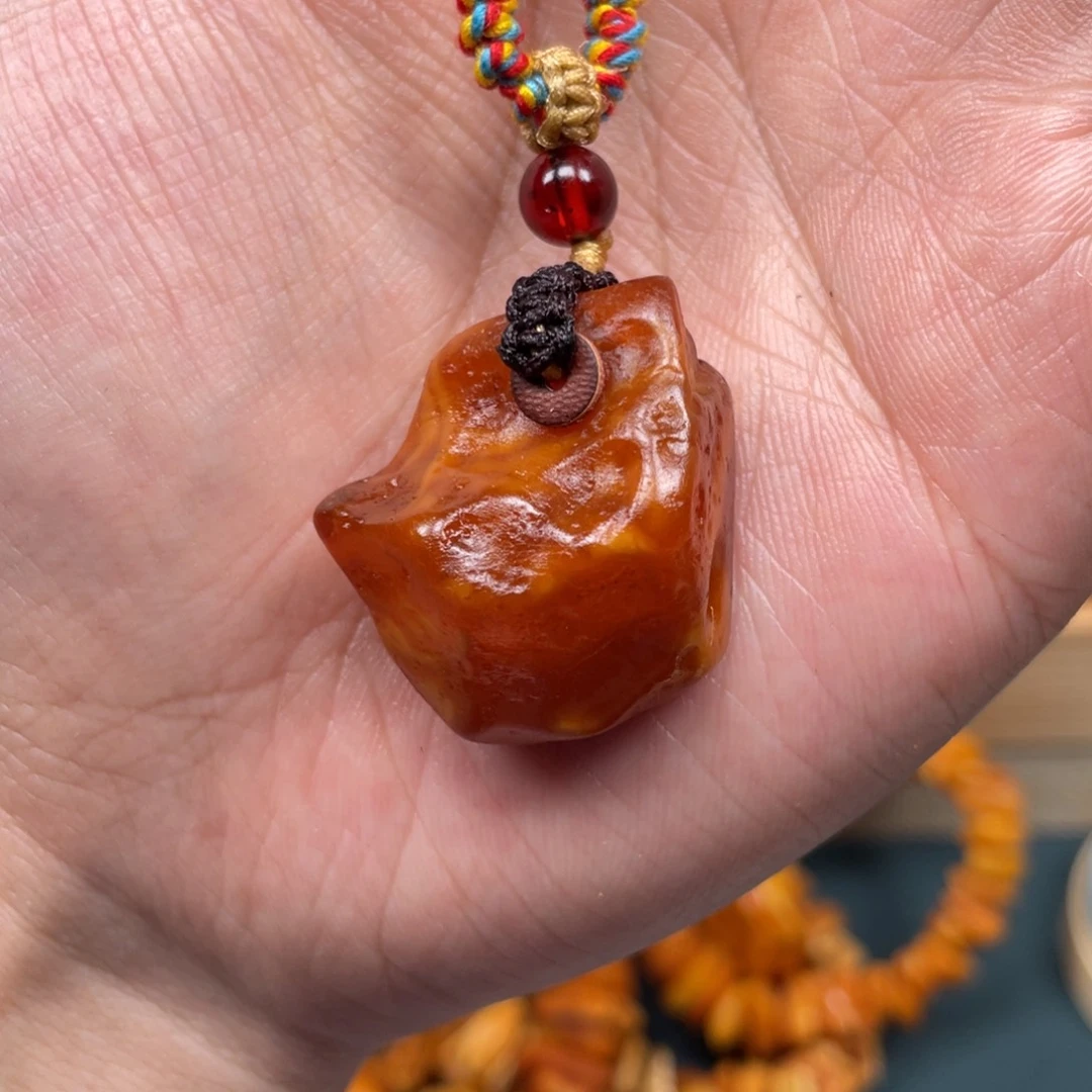 琥珀珠宝奇石未镶嵌