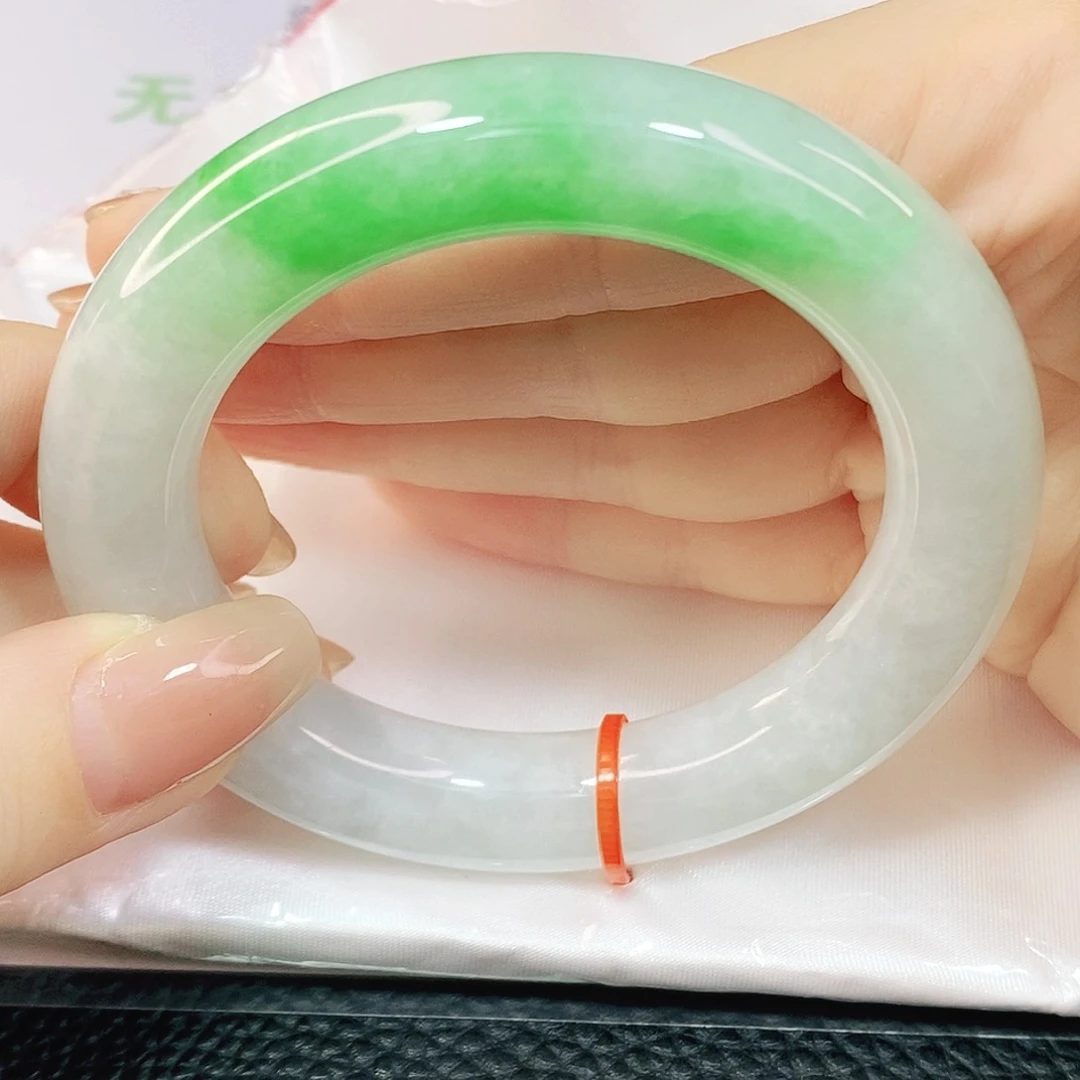 翡翠手镯未镶嵌54轮胎镯