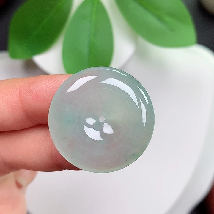 翡翠未镶嵌颈饰平安扣 27x5.4mm