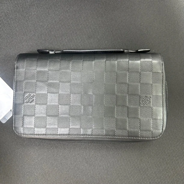 95新 LouisVuitton/路易威登 黑色棋盘格男士钱包4528