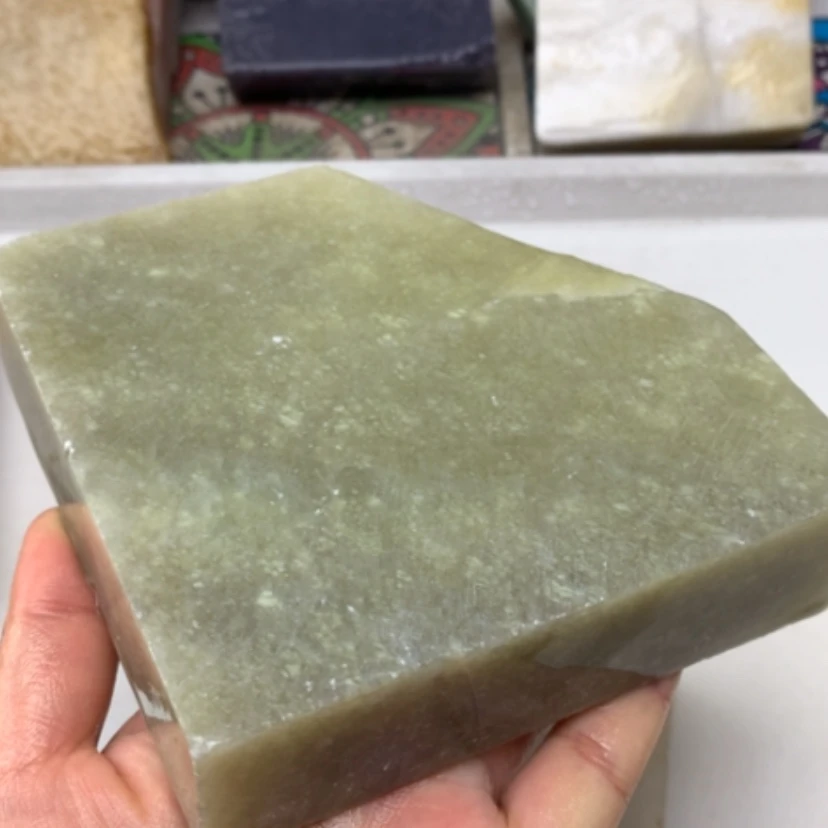 【闪购商品】石英质玉手镯未镶嵌冰油菜绿
