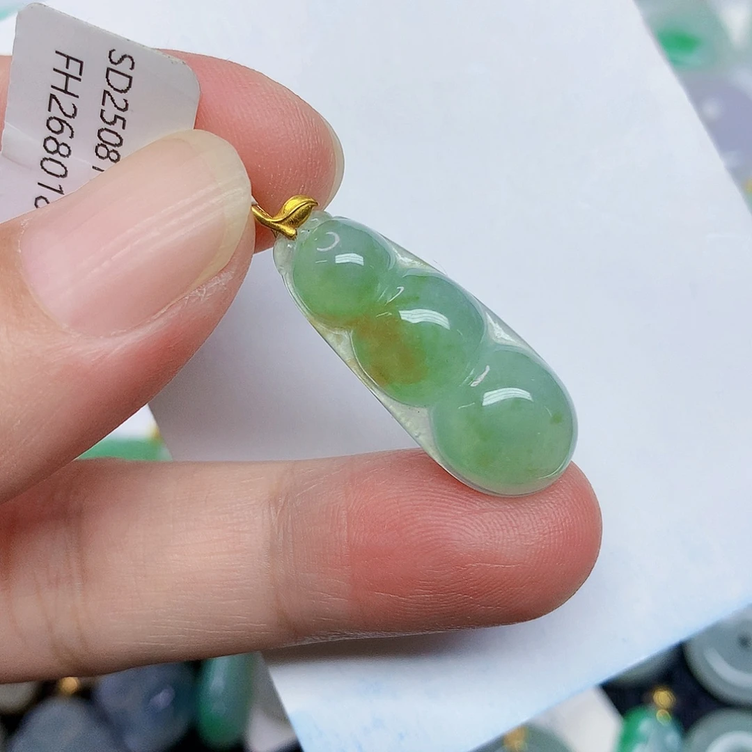 翡翠18K金镶嵌颈饰3456788