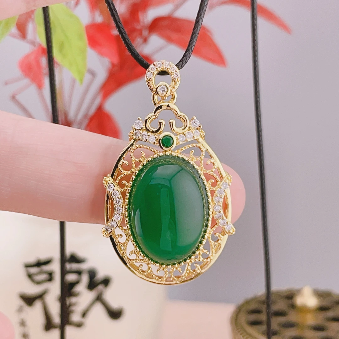 正品玛瑙/玉髓吊坠轻奢镶嵌古法复古典雅锁骨项链经典项坠F845