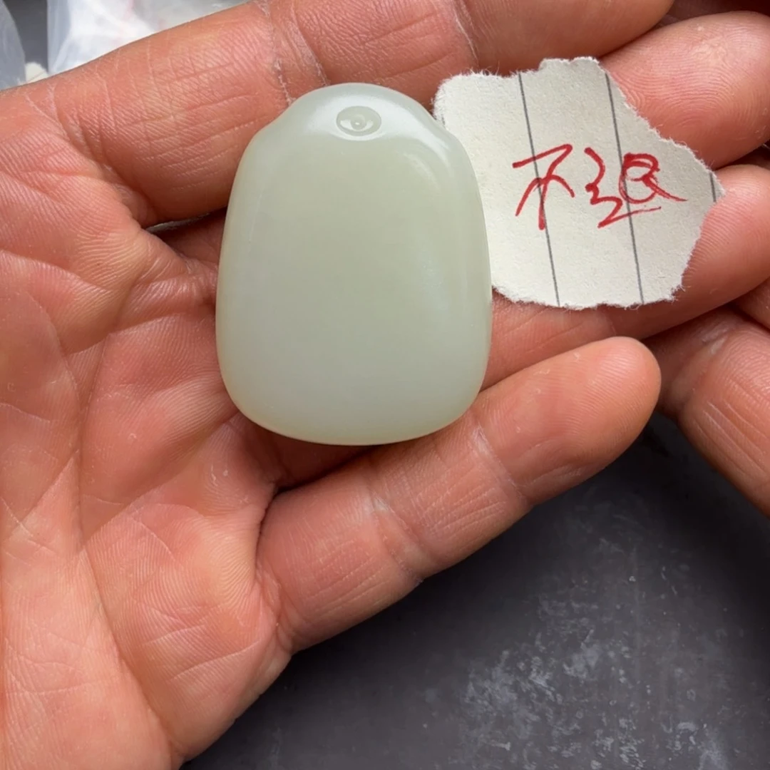 和田玉颈饰未镶嵌想*幽