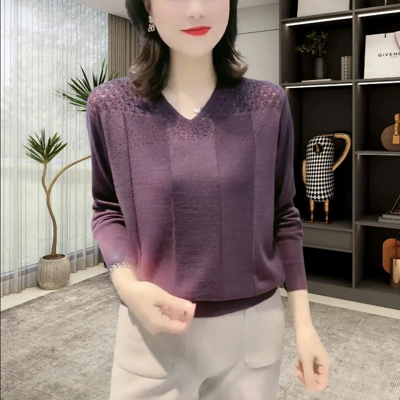 洋气时尚减龄遮肉打底毛衣女2024年秋冬新款高端百搭V领针织小衫