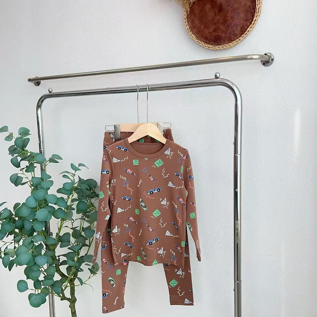 H111韩咖色动感汽车家居服