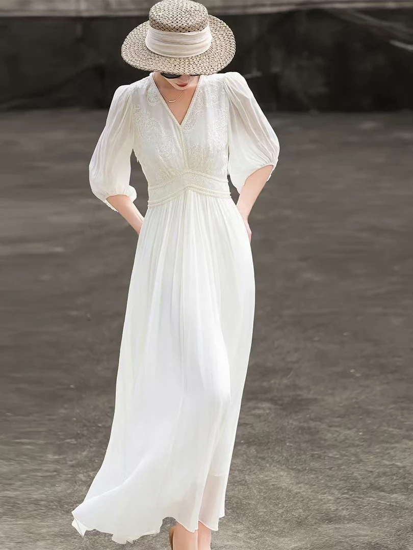 法婕西2025年春夏新款连衣裙